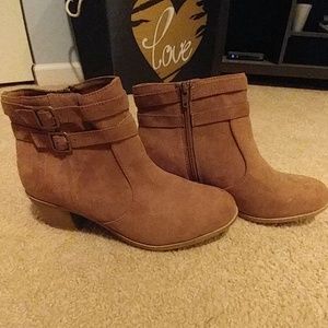 Zip up ankle booties